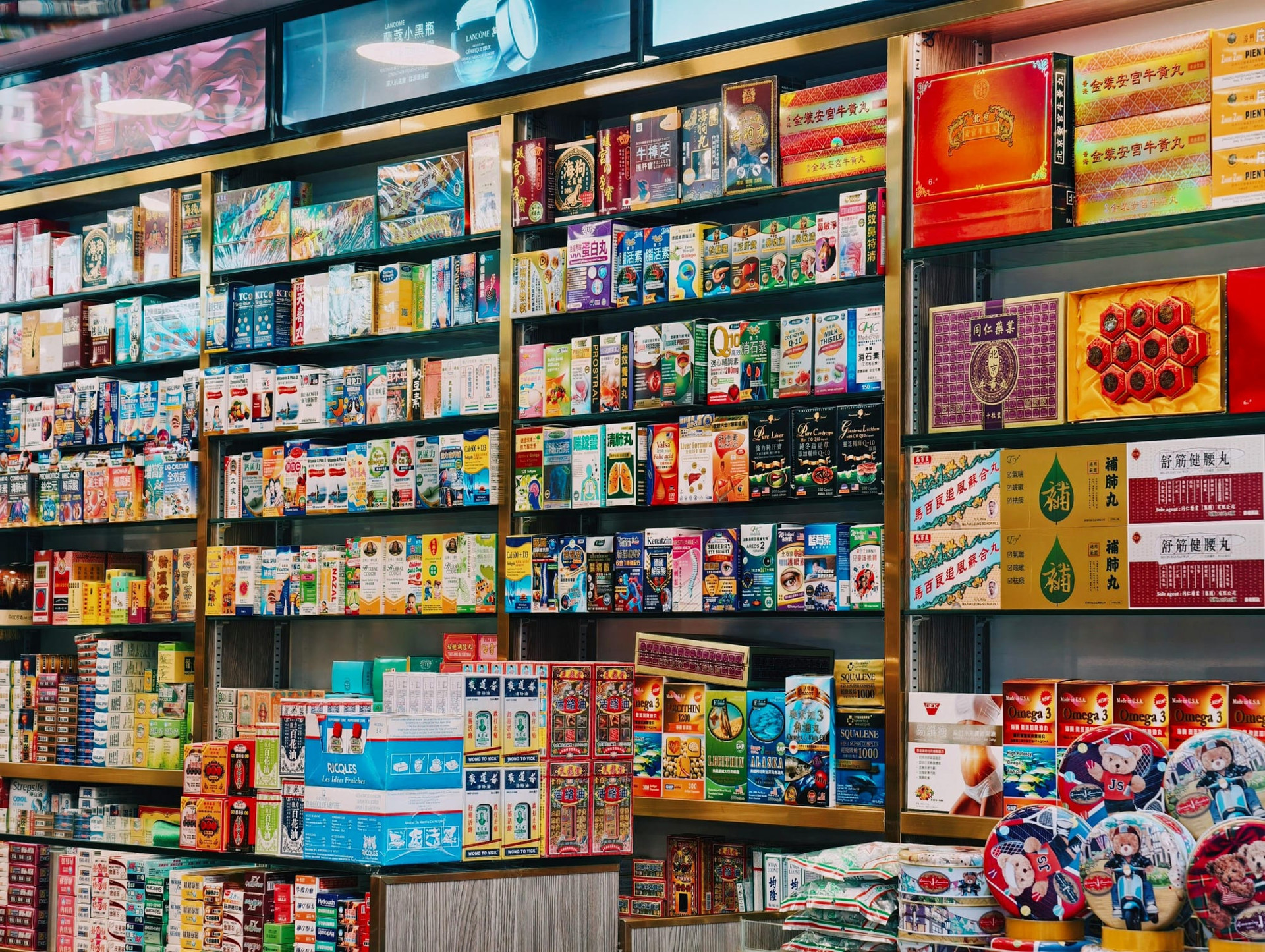 How to Improve In-Store Marketing with Digital Signage Displays