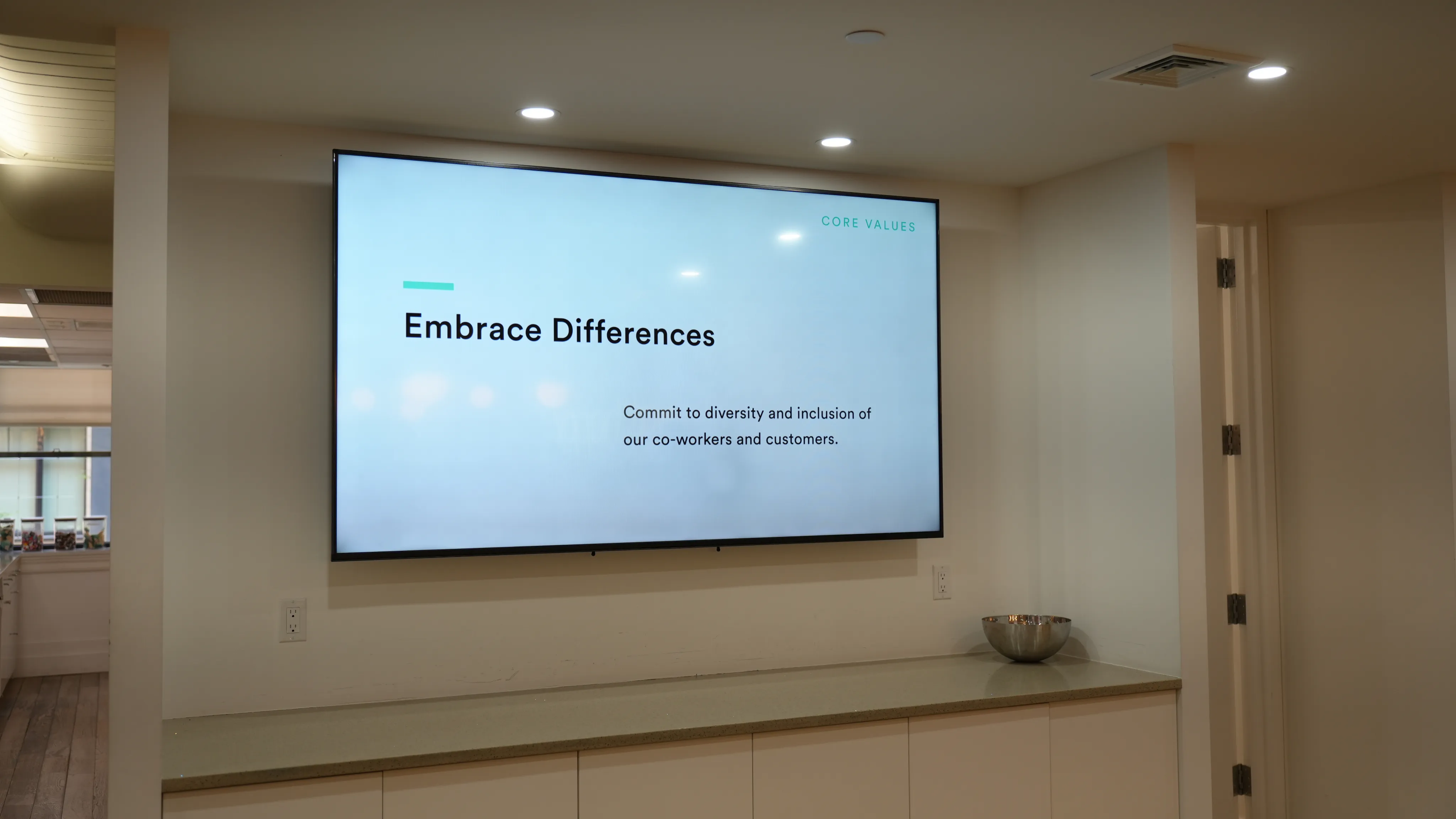 Waiting room screen displaying appointment schedule, check-in instructions, and facility information