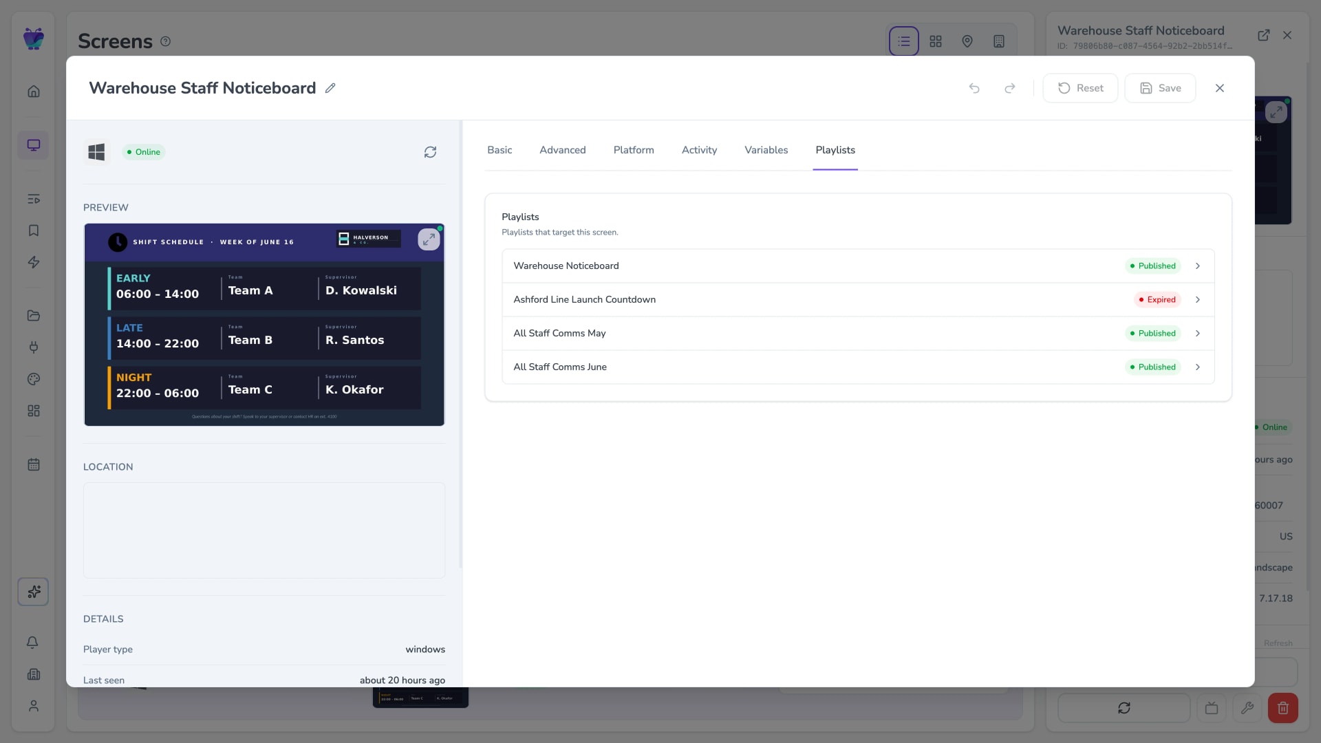 Screen settings playlists tab with per-screen playlist customization